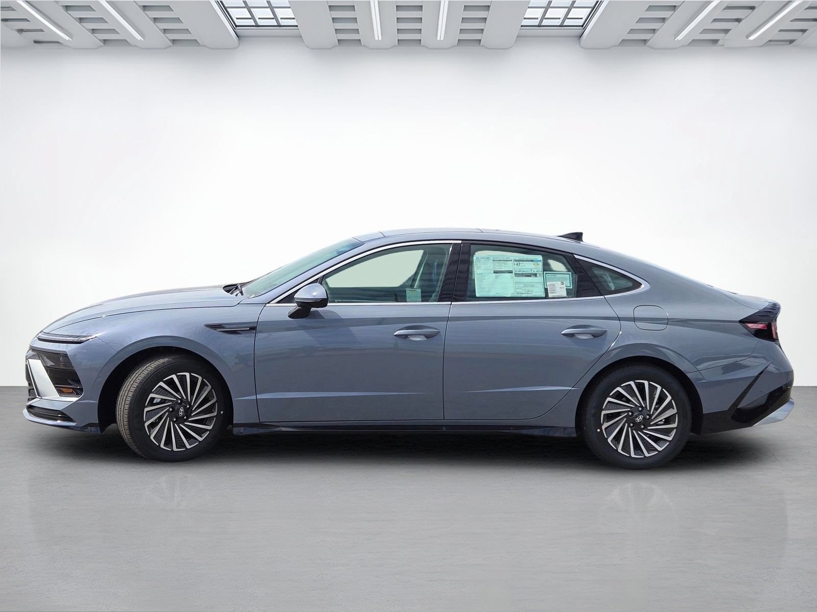 New 2026 Hyundai Sonata Limited FWD image 7