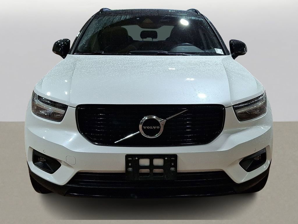 Used 2021 Volvo XC40 T5 R-Design w/ Climate Package AWD/4WD image 2