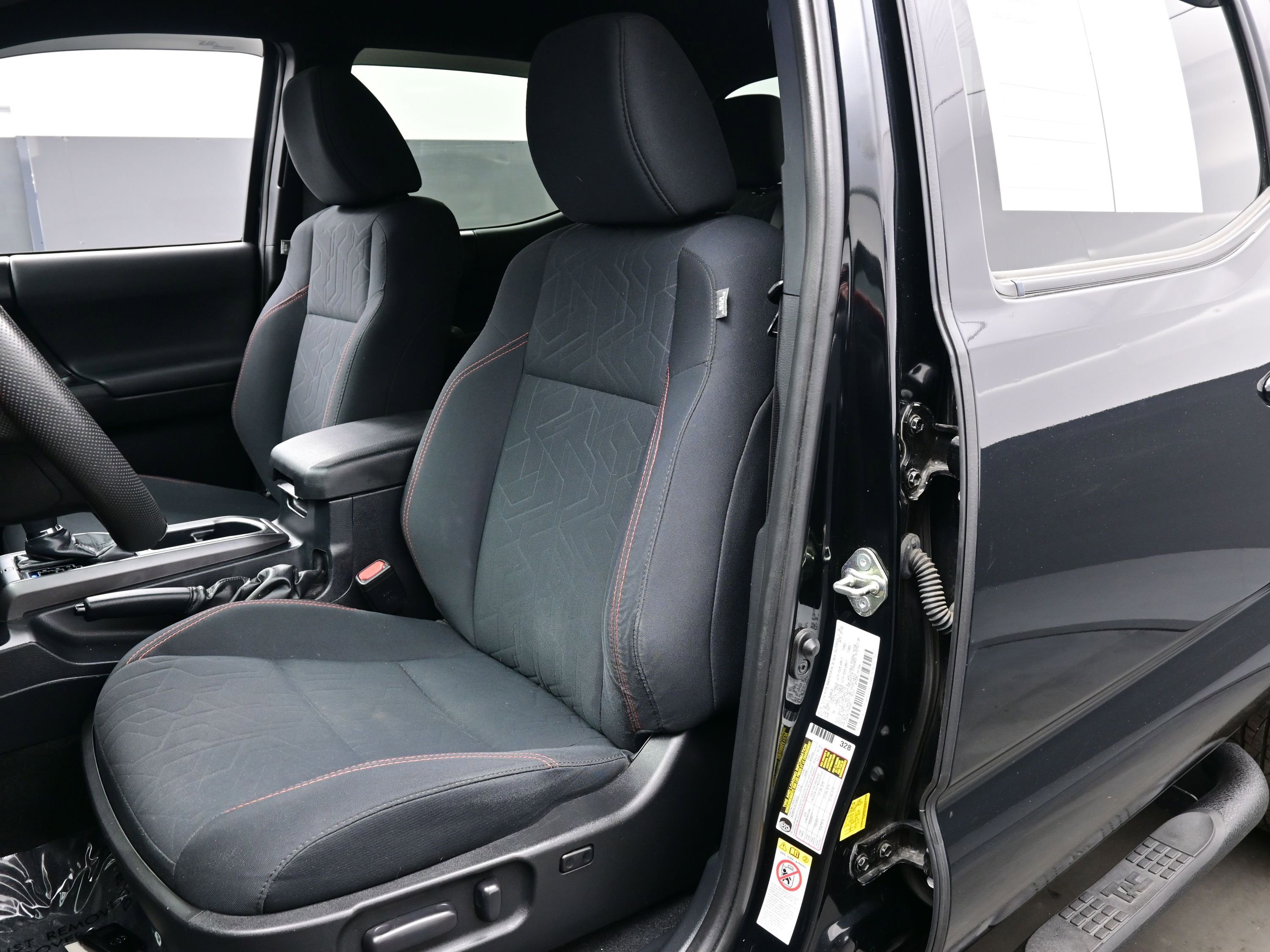 Used 2020 Toyota Tacoma TRD Sport image 13