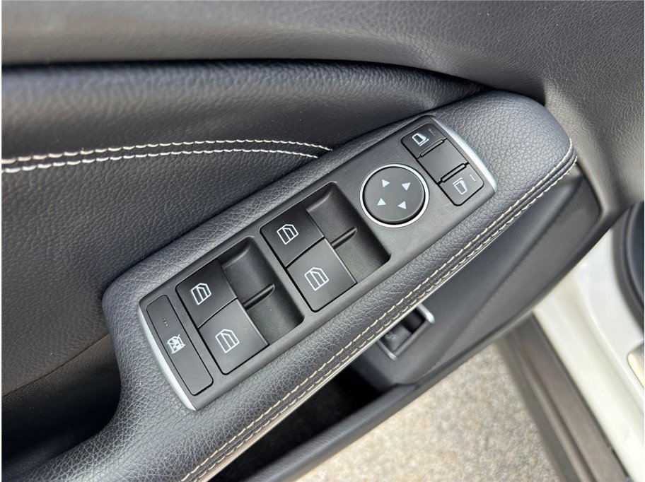 Used 2019 Mercedes-Benz GLA 250 GLA 250 Sport Utility 4D image 19