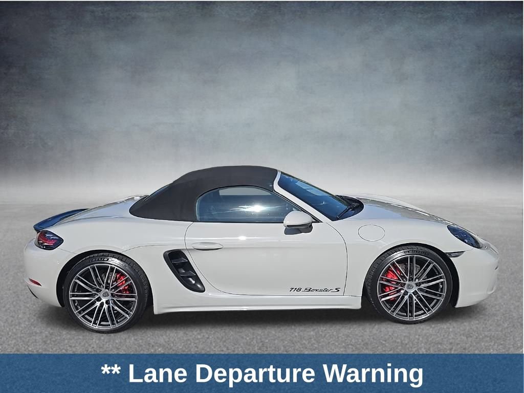 Used 2022 Porsche 718 Boxster S w/ Premium Package image 14