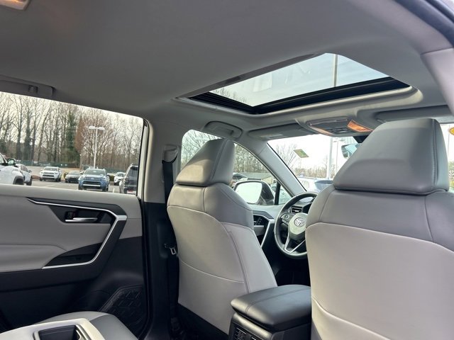 Used 2019 Toyota RAV4 XLE Premium w/ Cold Weather Package image 19