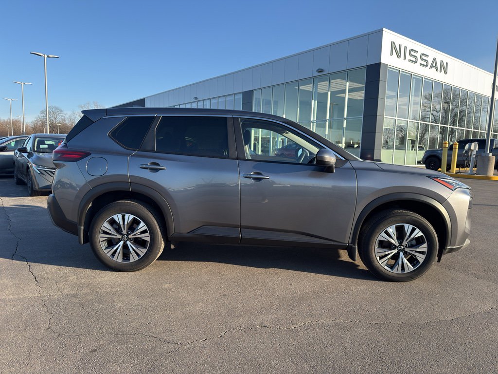 Certified 2023 Nissan Rogue SV image 4