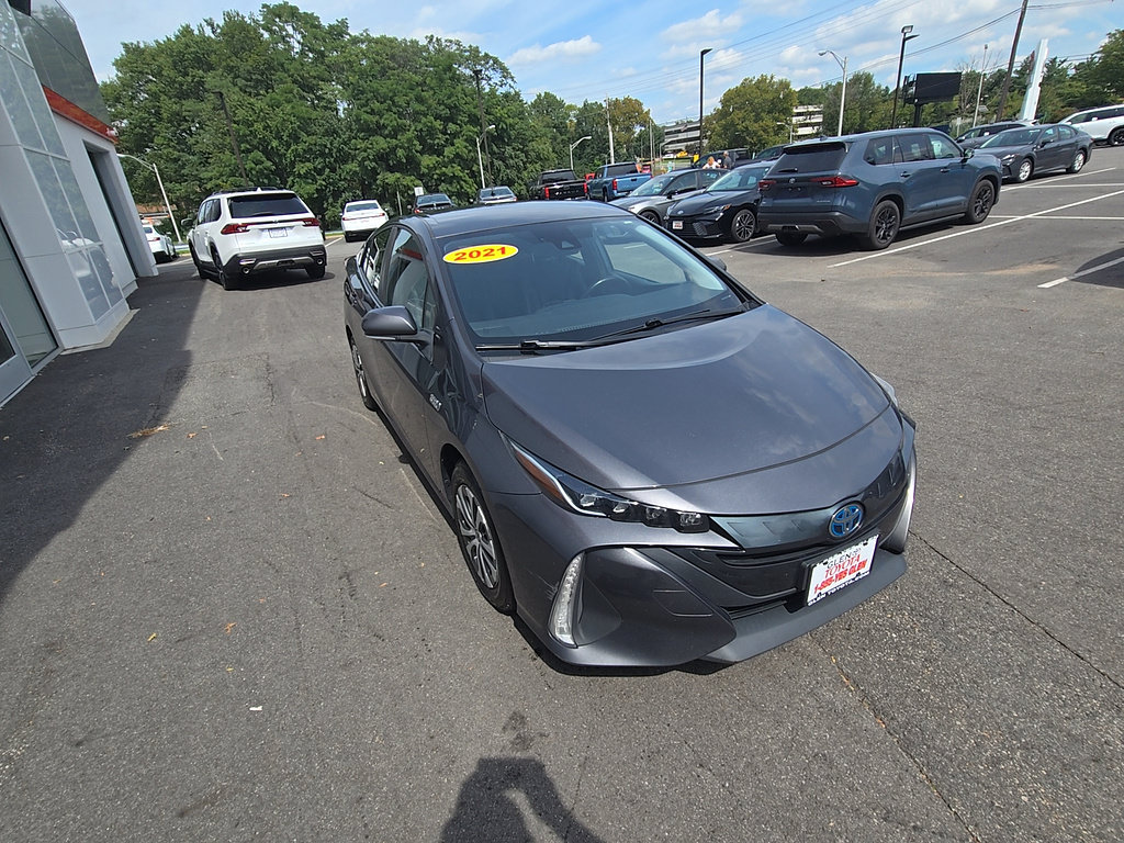 Certified 2021 Toyota Prius Prime XLE FWD image 17