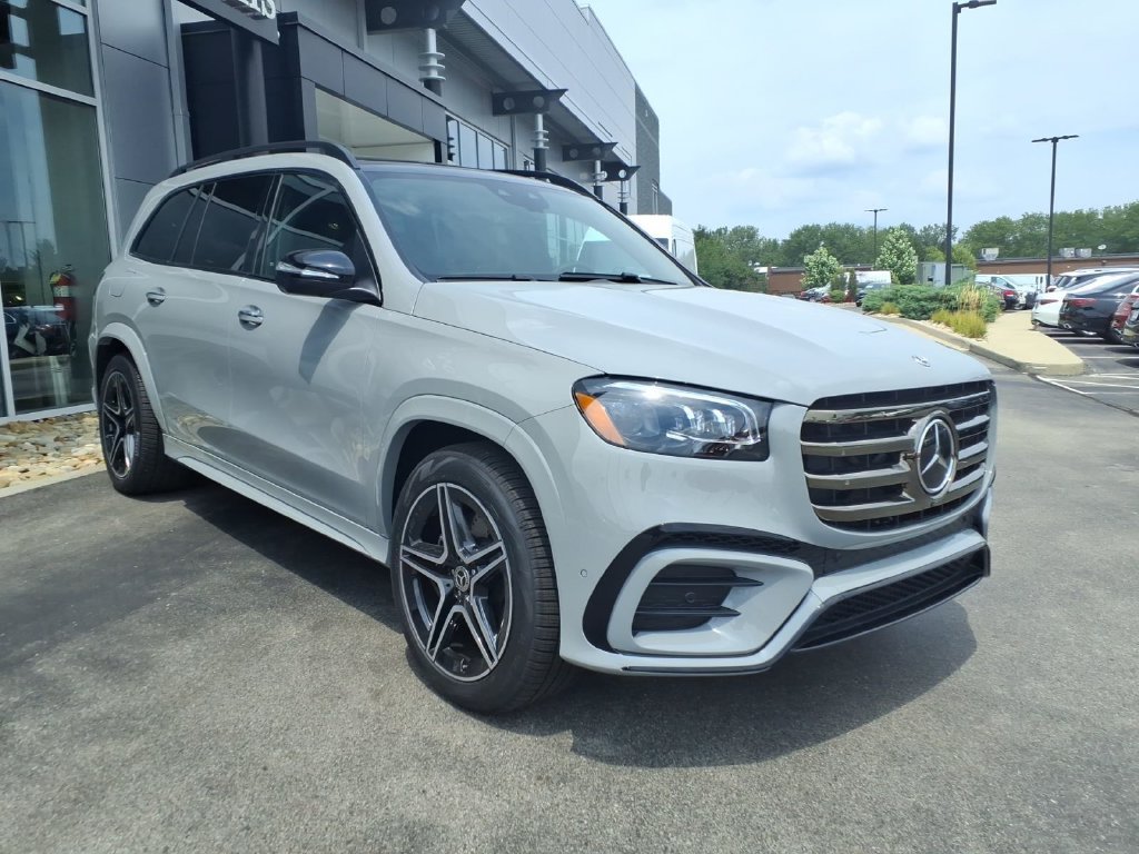 New 2026 Mercedes-Benz GLS 450 4MATIC image 8