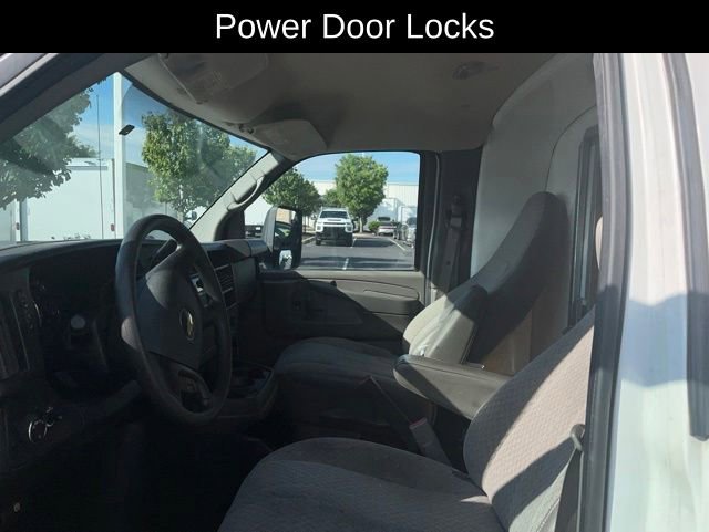 Used 2015 Chevrolet Express 3500 Extended RWD image 11