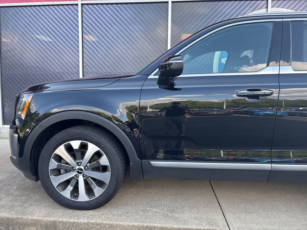 Used 2022 Kia Telluride S image 17