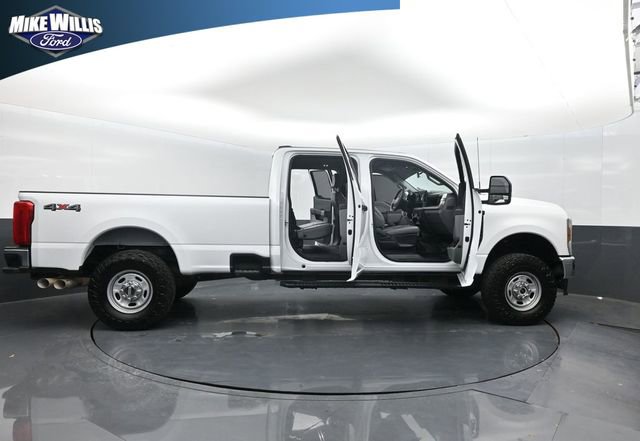 Used 2025 Ford F250 XL w/ XL Chrome Package image 27