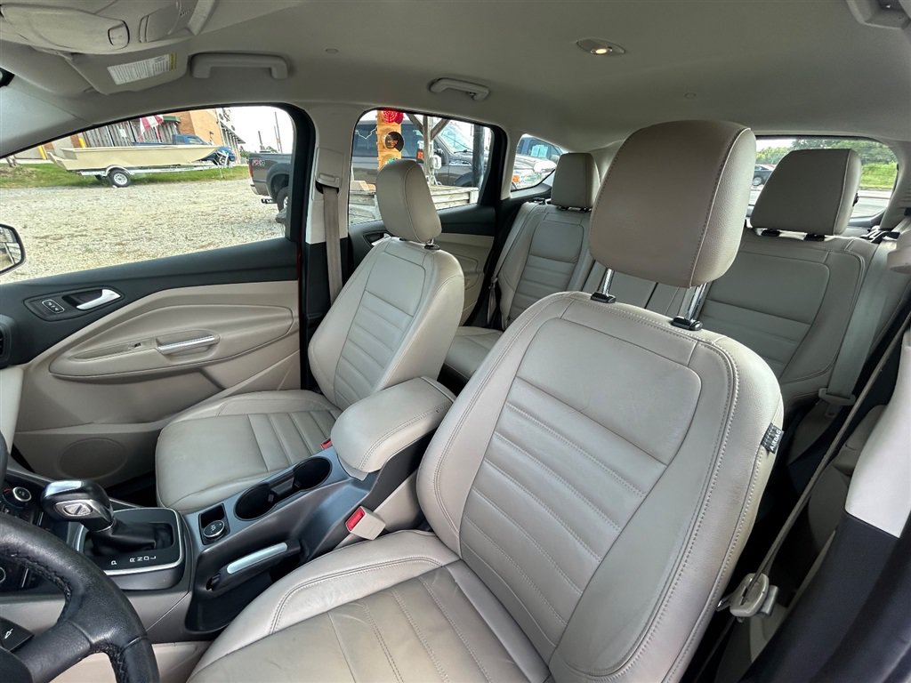Used 2018 Ford C-MAX SE w/ Equipment Group 202A FWD image 12