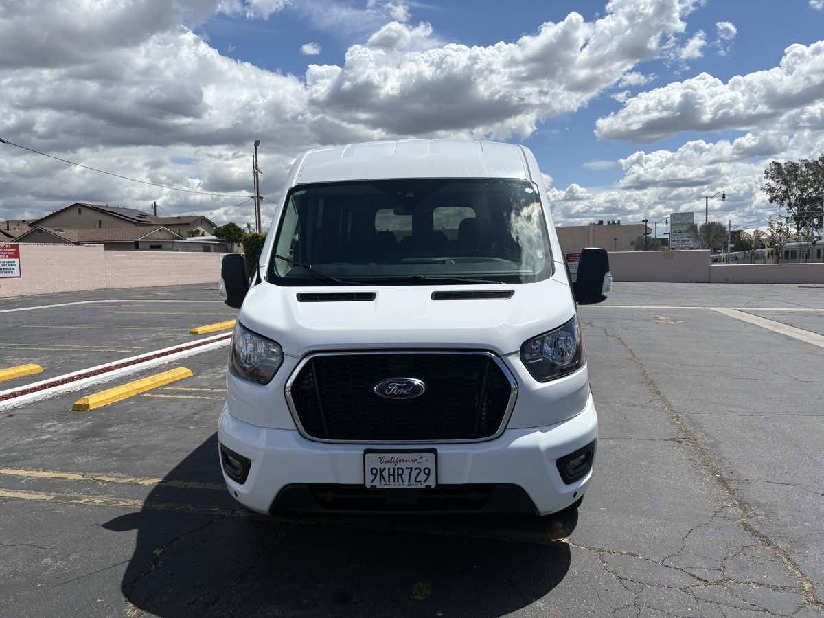 Used 2024 Ford Transit 350 XLT RWD image 5