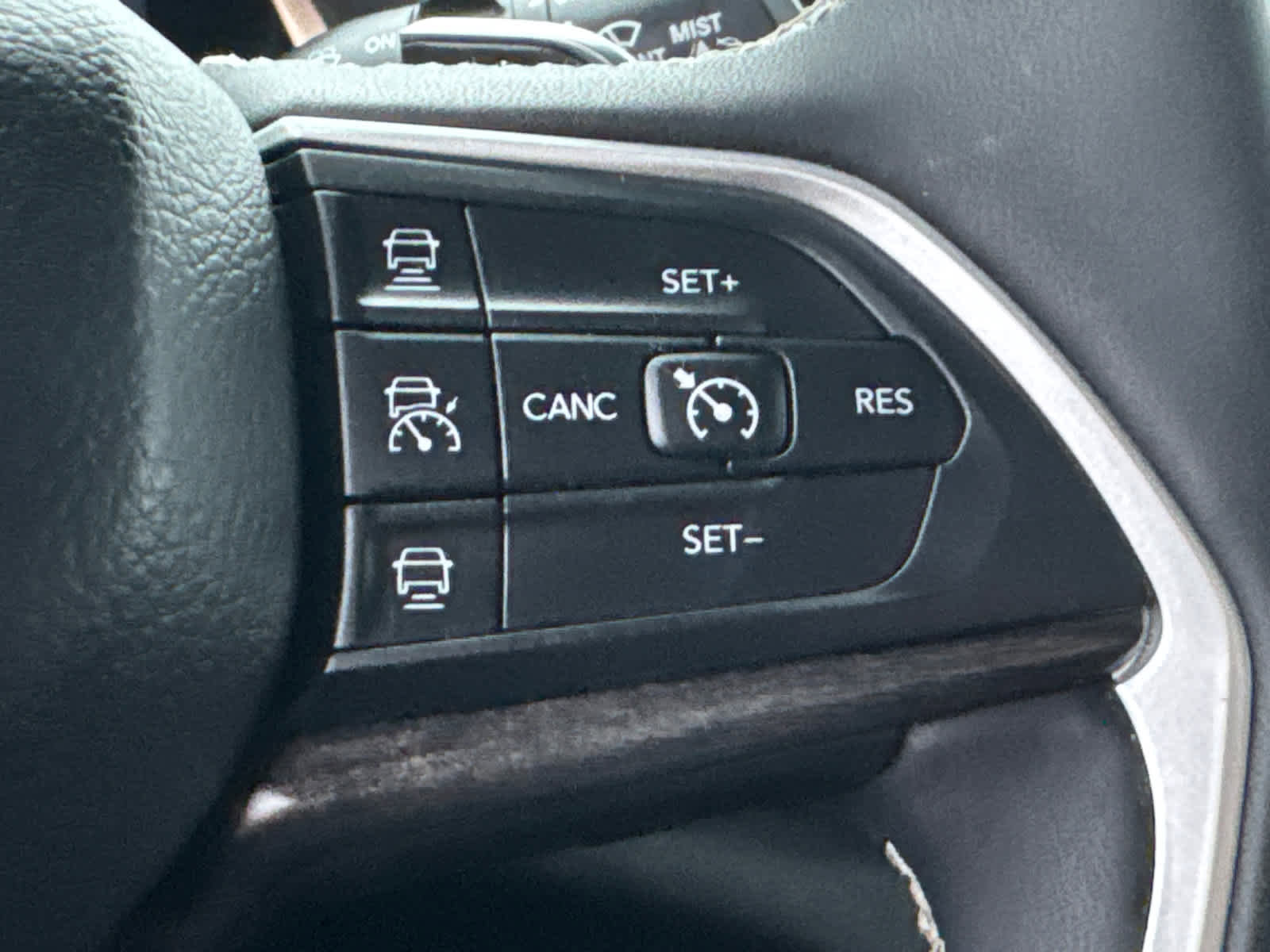 Used 2023 Jeep Grand Cherokee Limited w/ Trailer Tow Prep Group (B) image 20