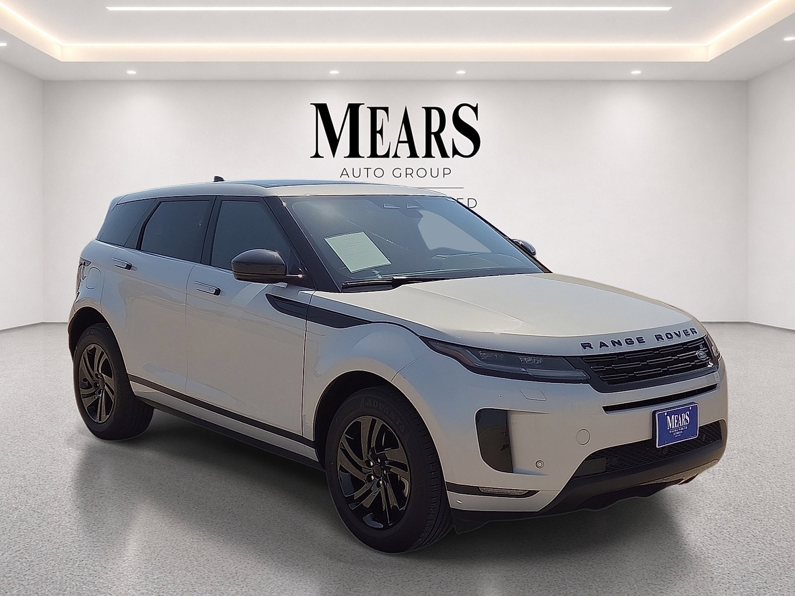 Used 2024 Land Rover Range Rover Evoque S AWD/4WD image 7