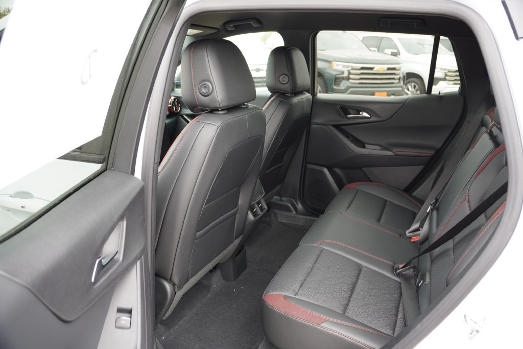 New 2027 Chevrolet Equinox RS w/ Safety and Technology Package AWD/4WD image 11