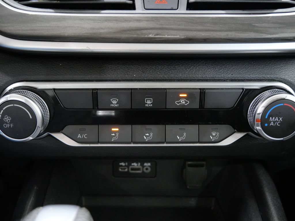 Used 2025 Nissan Altima 2.5 SV FWD image 19