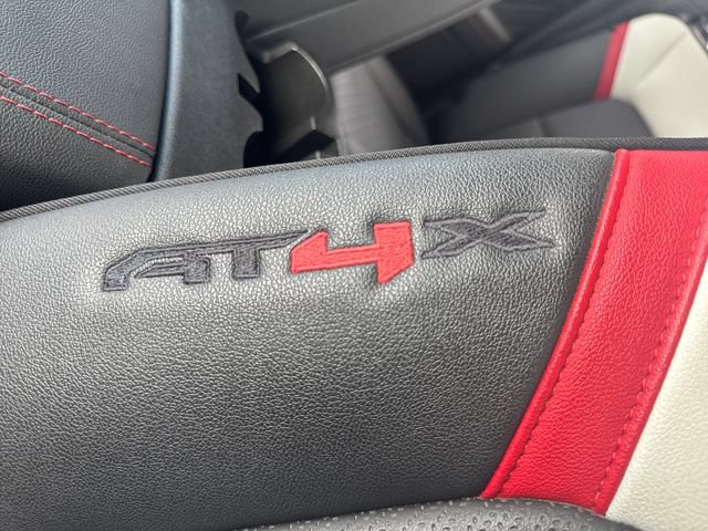 Used 2024 GMC Canyon AT4X AWD/4WD image 25