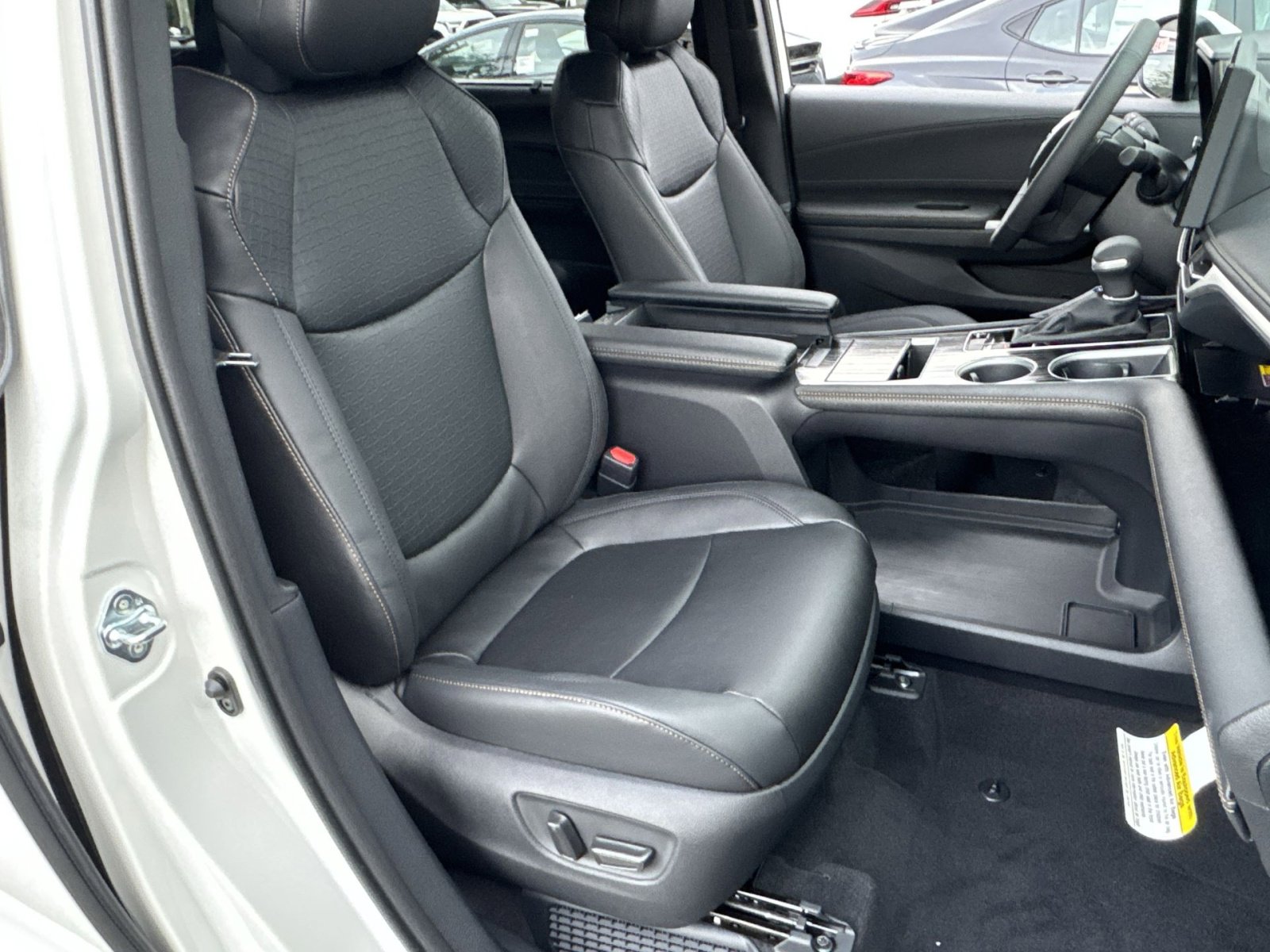 New 2026 Toyota Sienna XLE Woodland Edition AWD/4WD image 37
