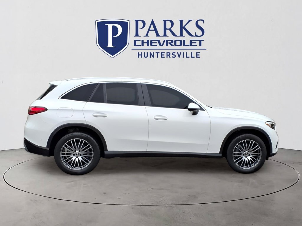 Used 2025 Mercedes-Benz GLC 300 image 34