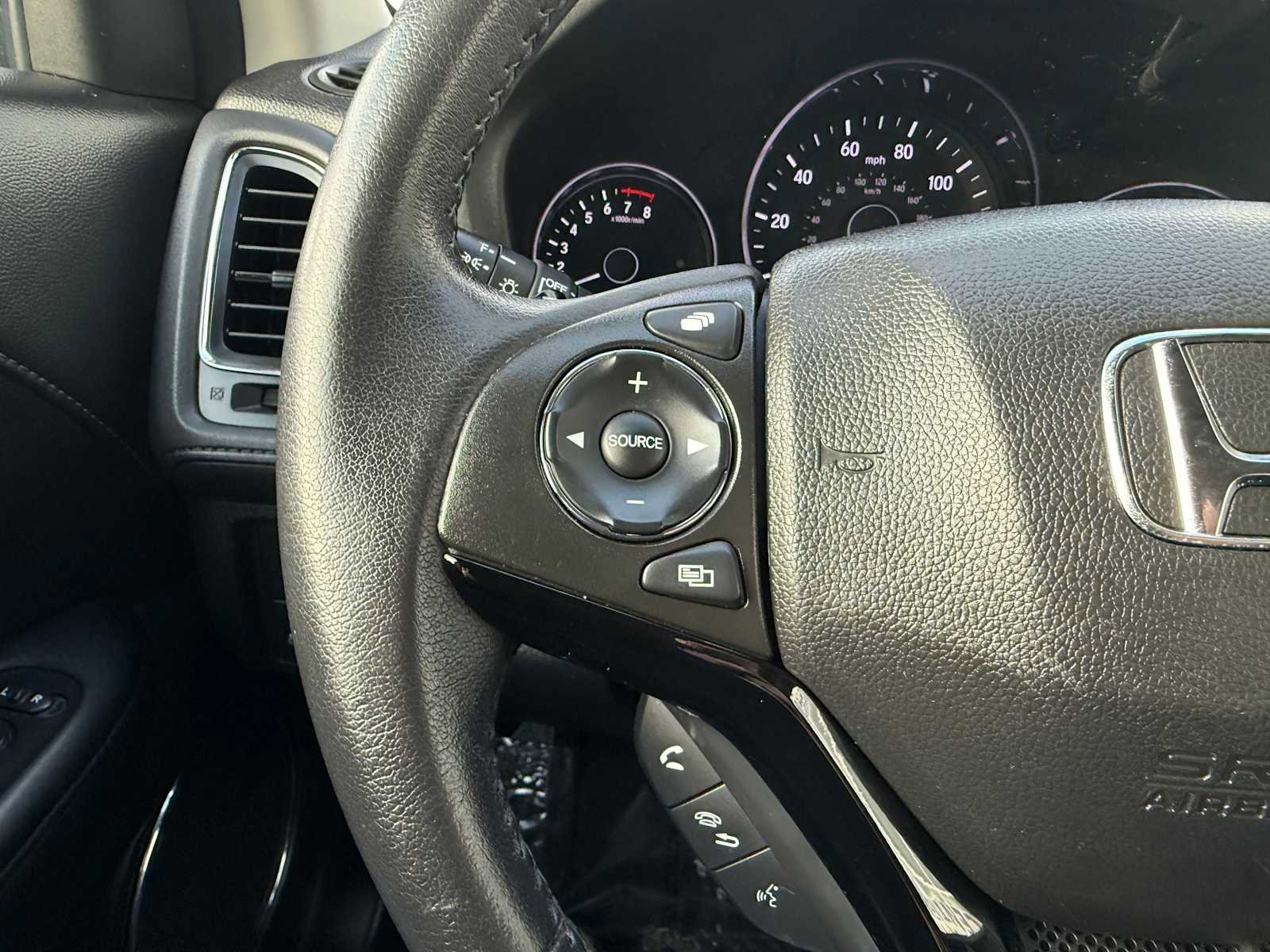 Used 2018 Honda HR-V EX-L image 18