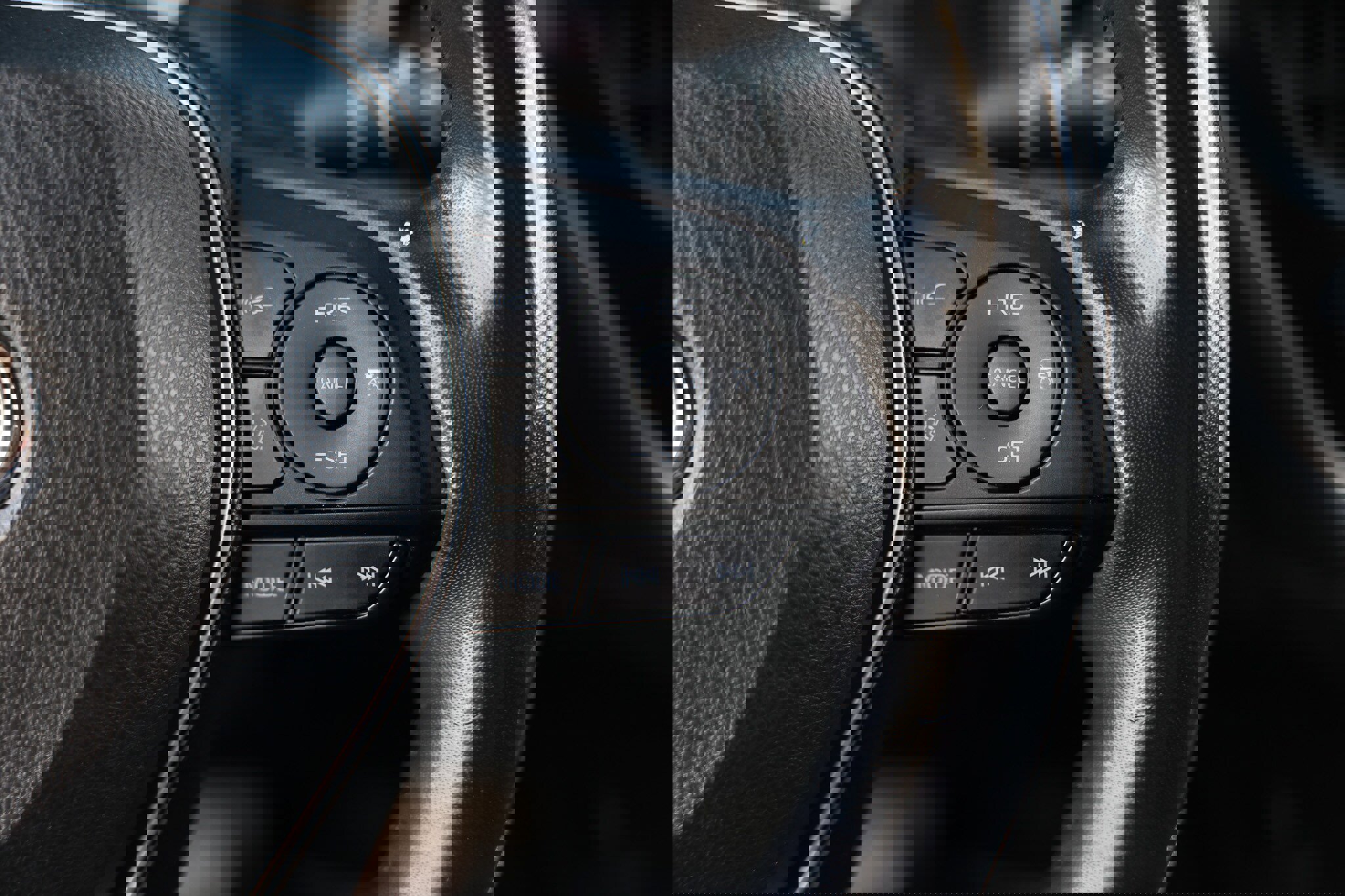 Used 2019 Toyota Corolla SE image 32