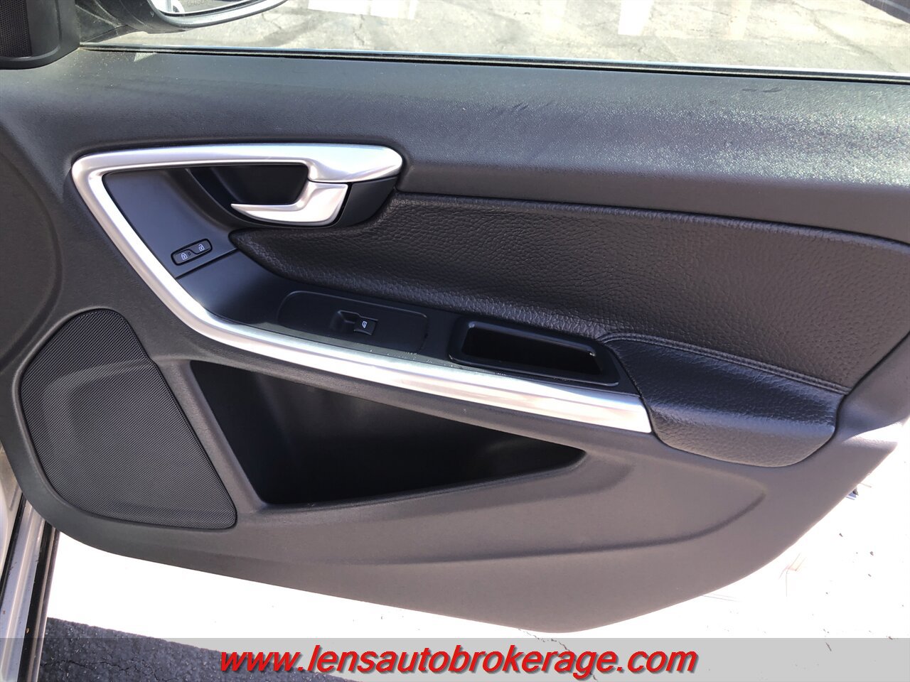 Used 2012 Volvo S60 T5 FWD image 17