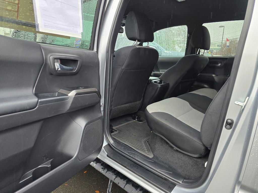 Used 2022 Toyota Tacoma SR5 image 21