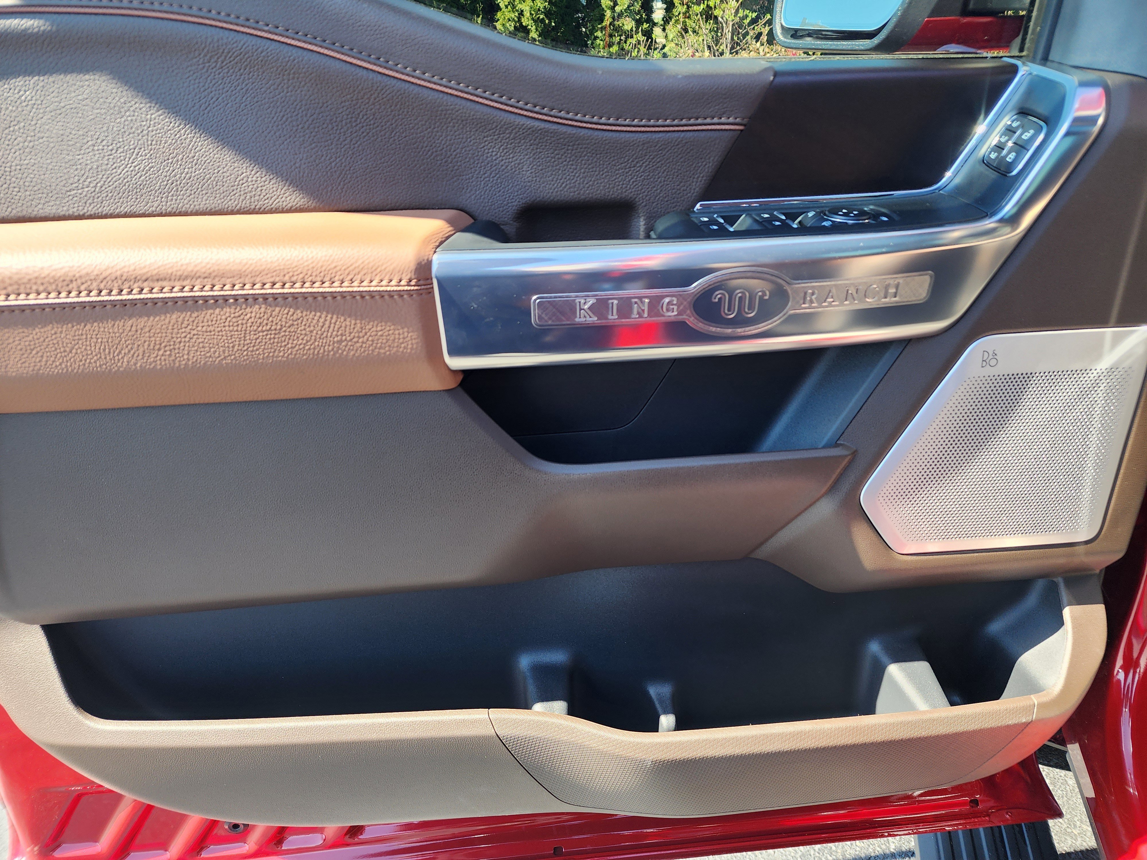 Used 2025 Ford F150 King Ranch w/ FX4 Off-Road Package image 24