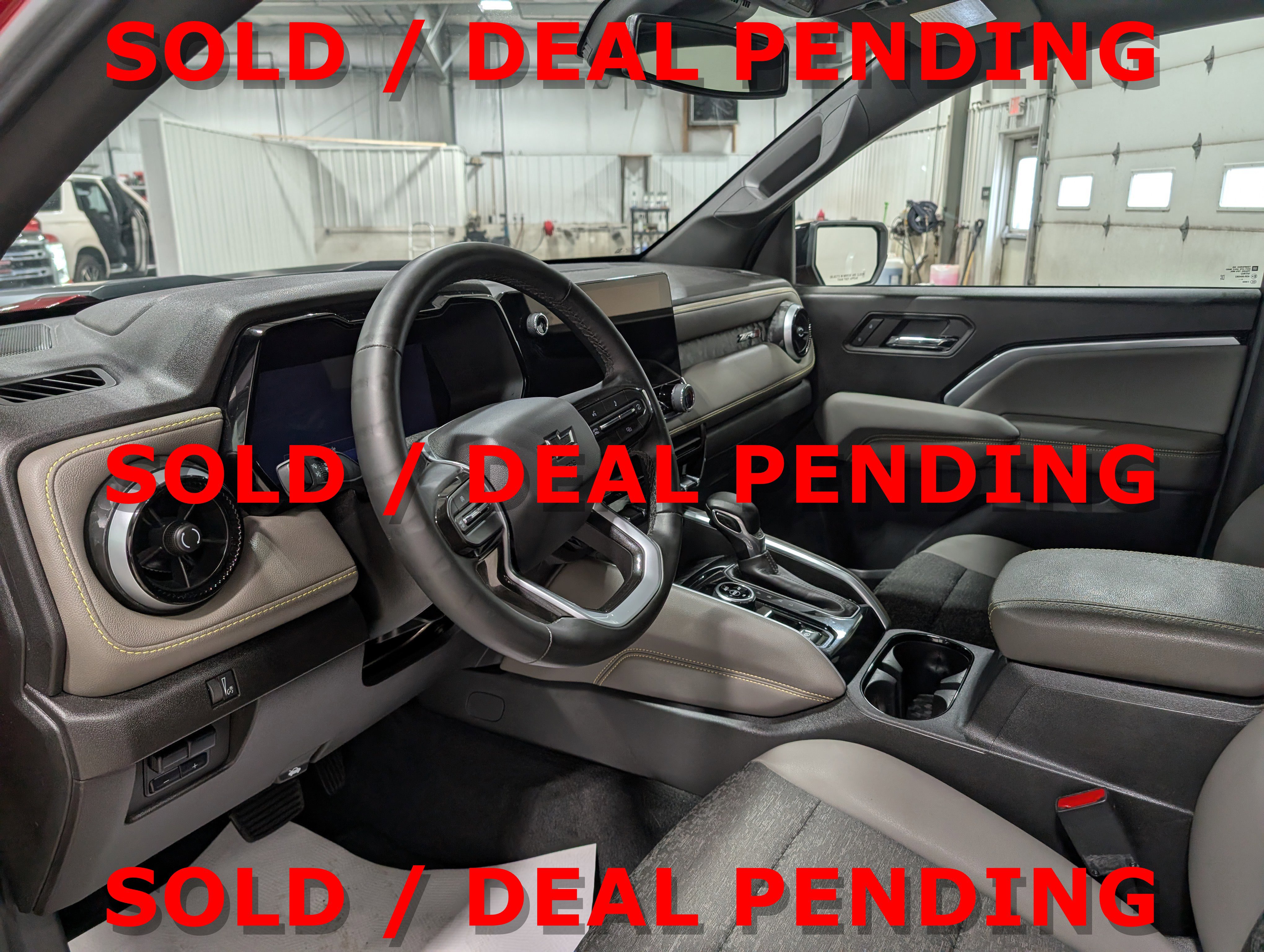 Used 2024 Chevrolet Colorado ZR2 image 15