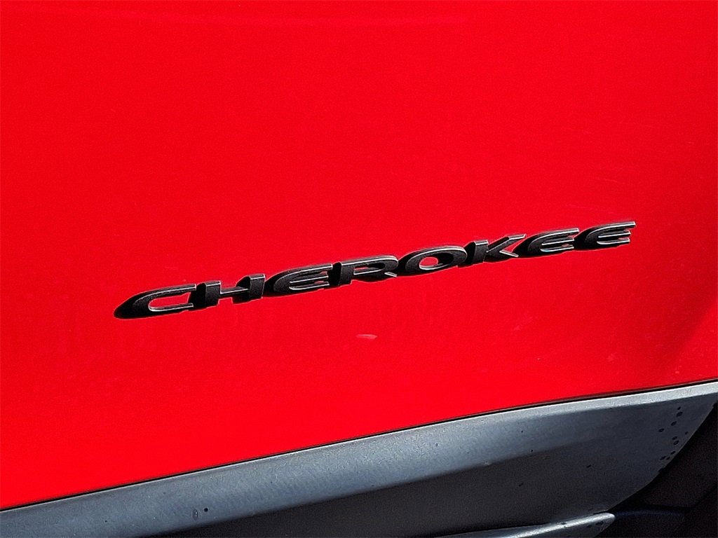 Used 2019 Jeep Cherokee Trailhawk image 33