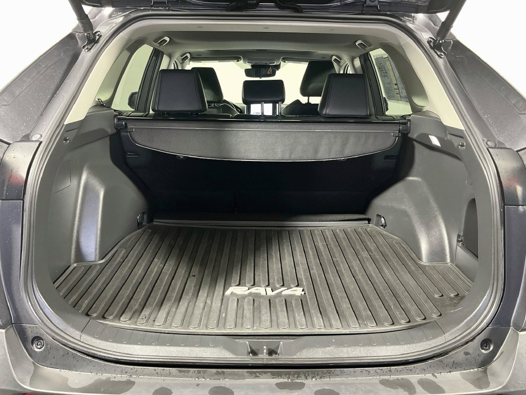 Used 2025 Toyota RAV4 XLE Premium w/ Weather Package AWD/4WD image 30