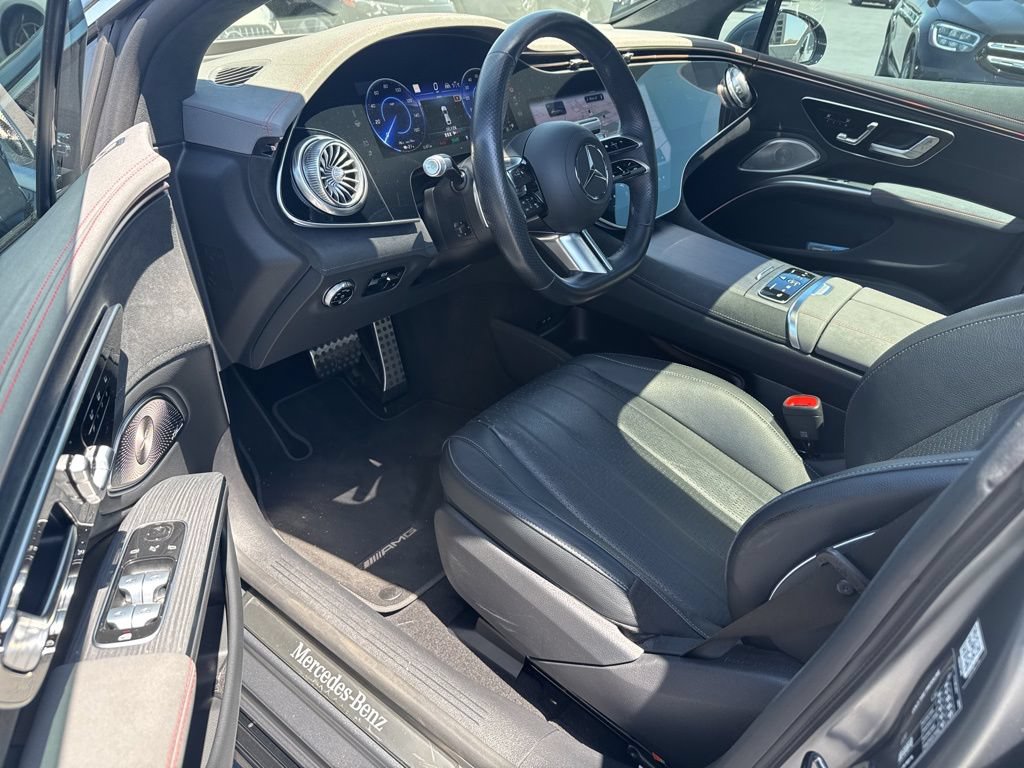 Used 2023 Mercedes-Benz EQS 580 4MATIC Sedan image 9