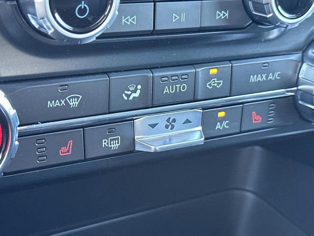 New 2025 Ford F150 XLT w/ Equipment Group 302A MID image 31