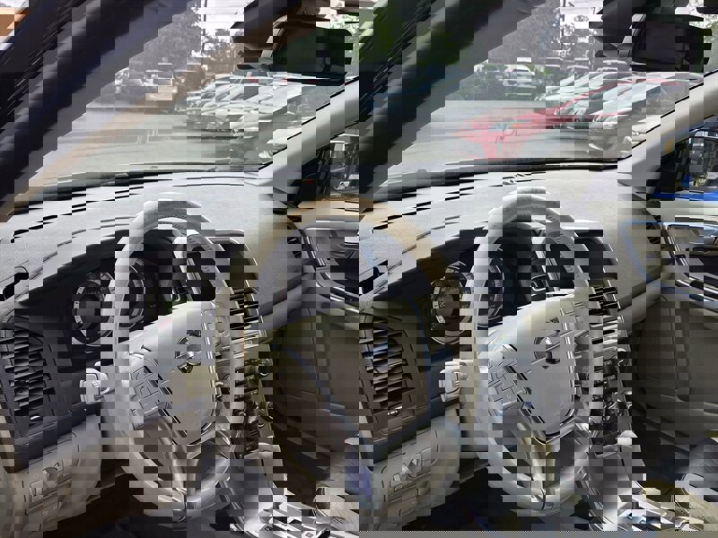 Used 2012 Volvo XC60 T6 image 9