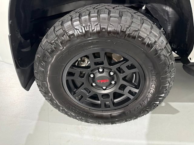 Used 2024 Toyota 4Runner TRD Off-Road Premium w/ Off Road Premium Plus Package AWD/4WD image 12