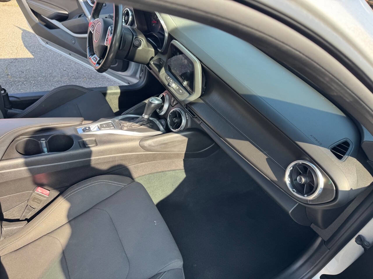 Used 2017 Chevrolet Camaro SS RWD image 20