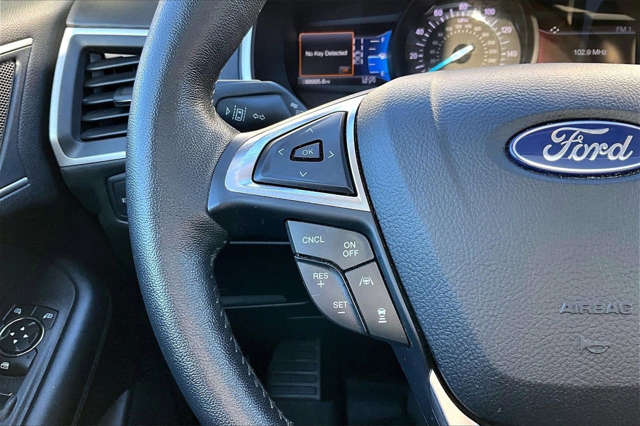 Used 2020 Ford Edge SEL w/ Convenience Package image 29