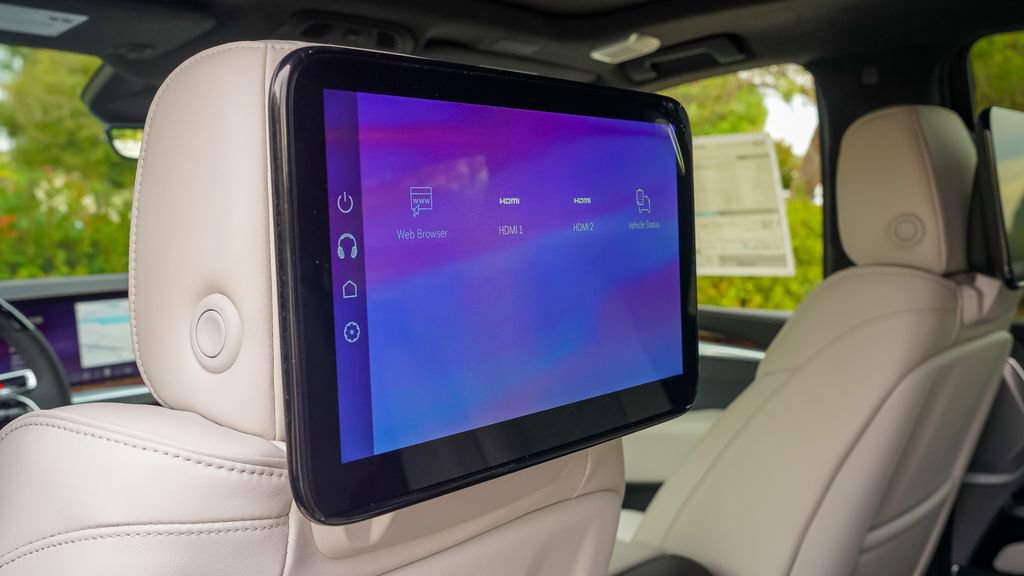 New 2026 Cadillac Escalade Platinum Sport image 15