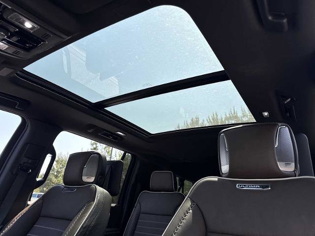 New 2026 GMC Yukon XL Denali Ultimate AWD/4WD image 6