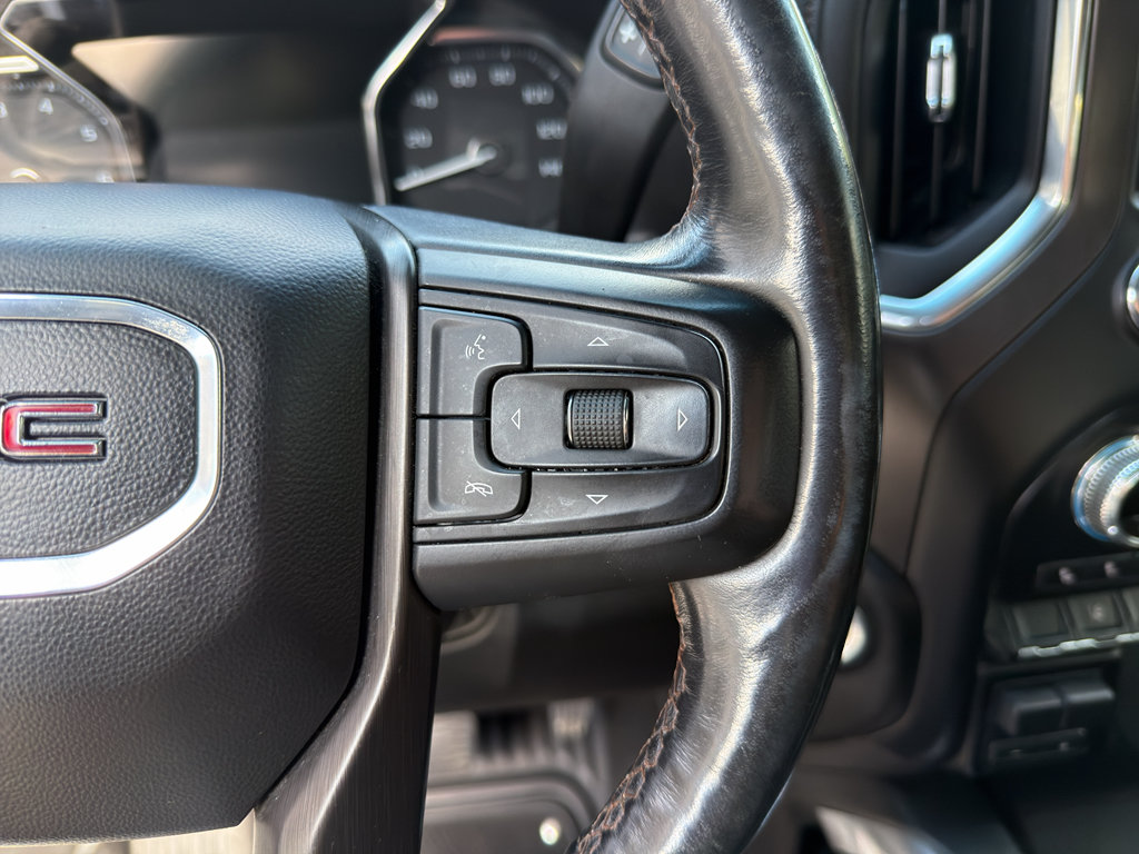 Used 2022 GMC Sierra 2500 AT4 w/ AT4 Premium Plus Package AWD/4WD image 17