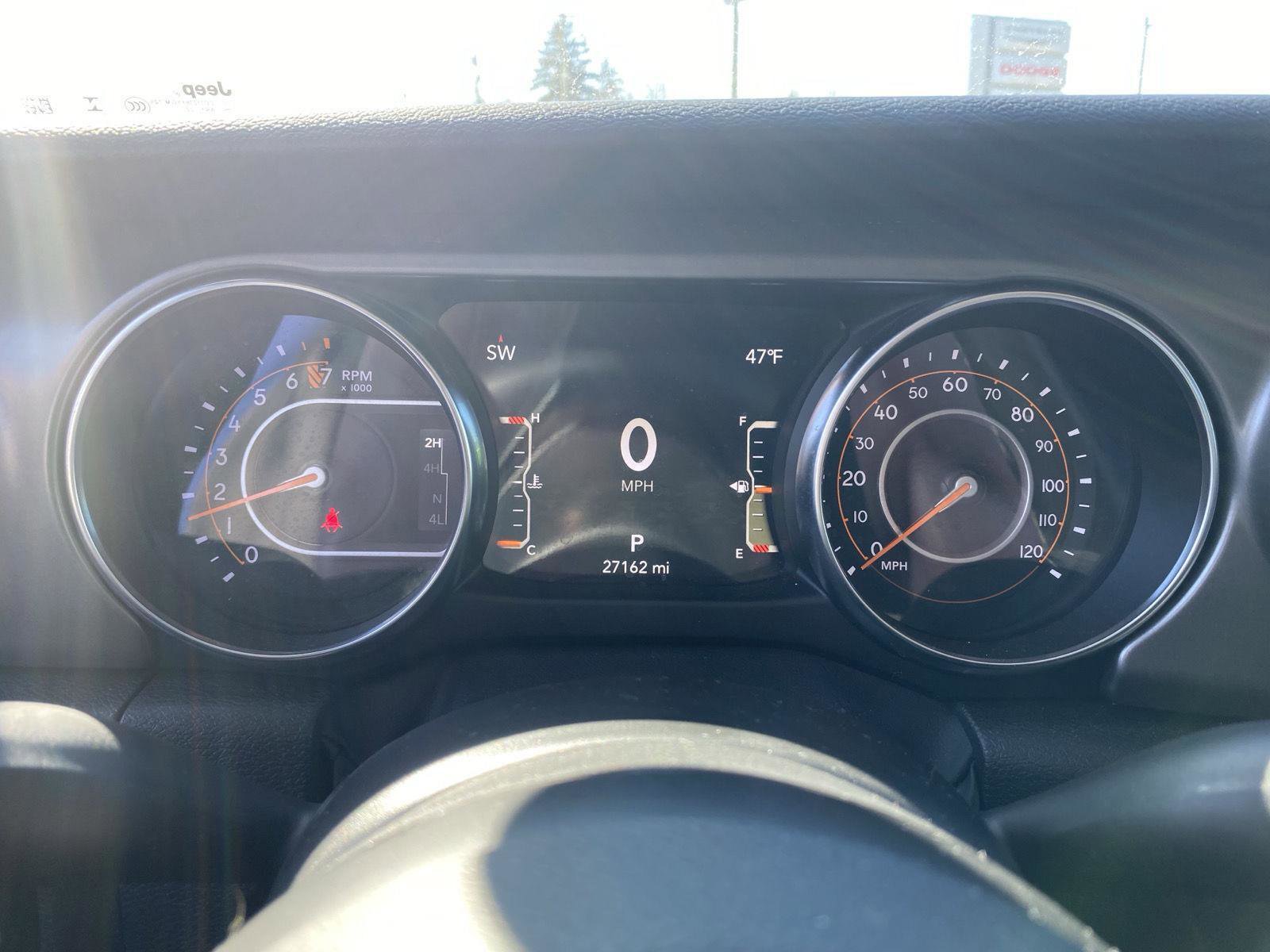 Used 2022 Jeep Gladiator Sport image 15