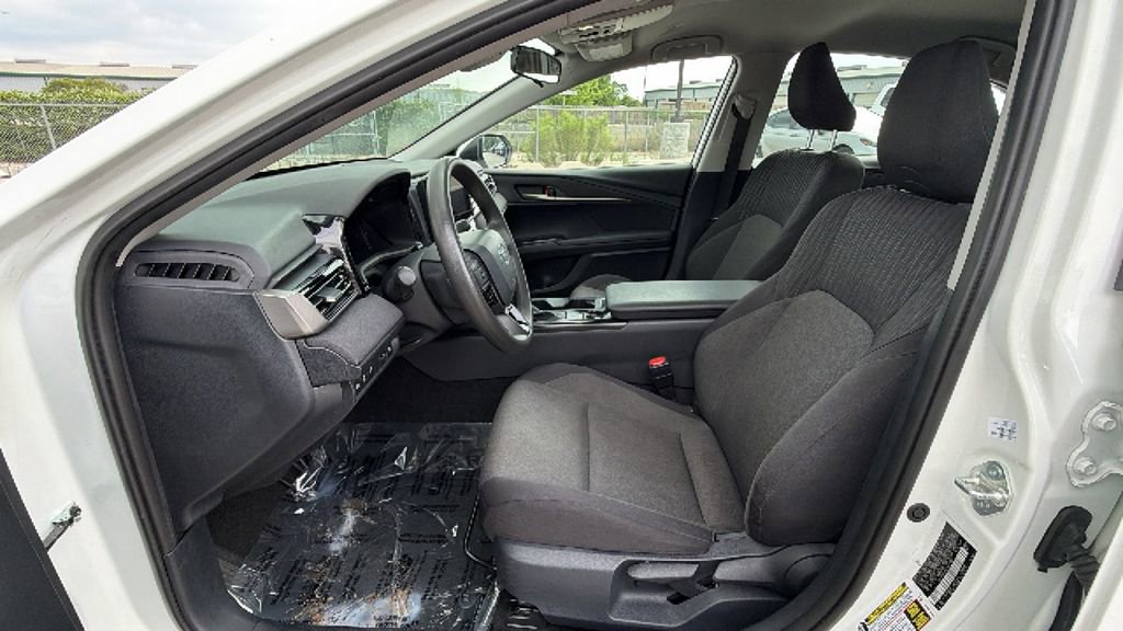 Certified 2025 Toyota Camry LE FWD image 16