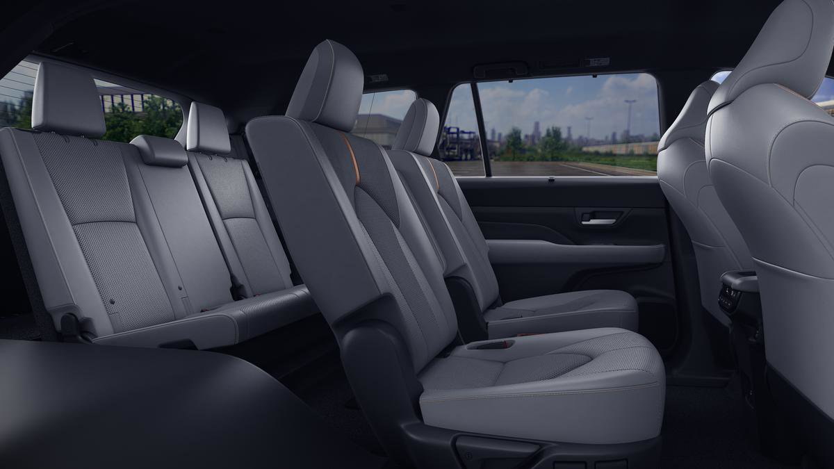 New 2026 Toyota Grand Highlander AWD Hybrid image 21