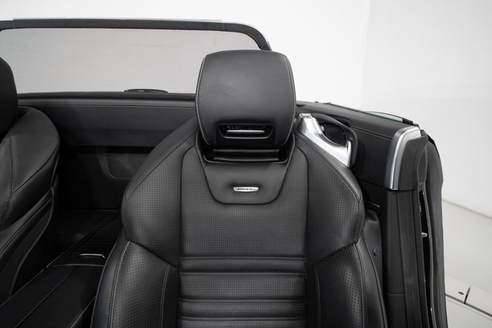 Used 2019 Mercedes-Benz SL 63 AMG image 21