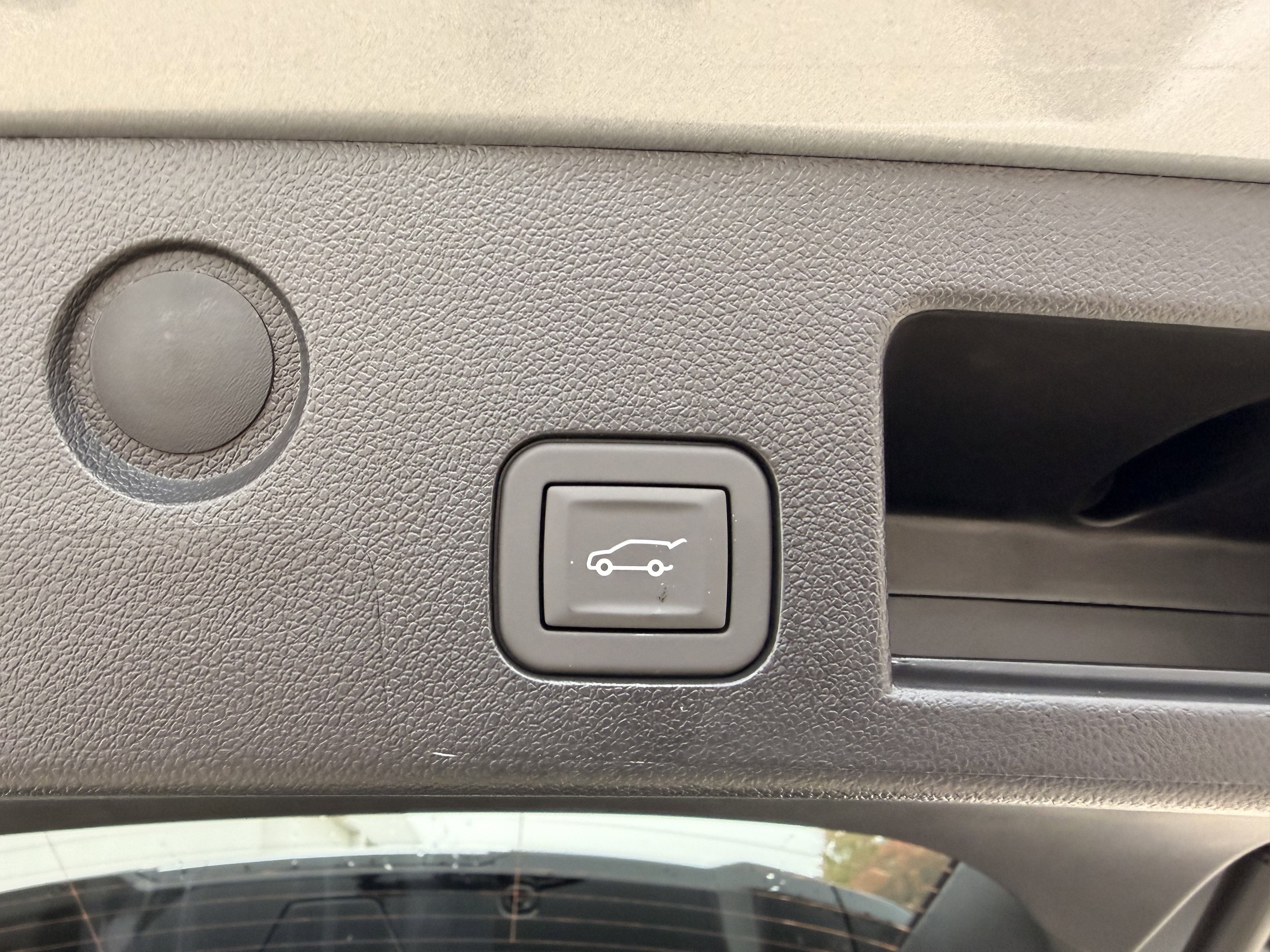 New 2026 GMC Terrain AT4 w/ Convenience Package III image 38