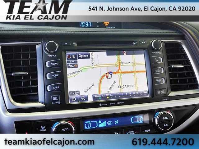 Used 2019 Toyota Highlander Limited FWD image 33