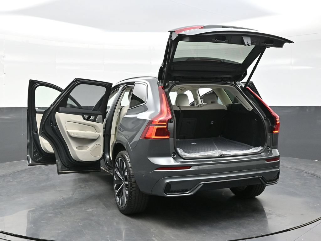 New 2026 Volvo XC60 B5 Ultra w/ Climate Package AWD/4WD image 43