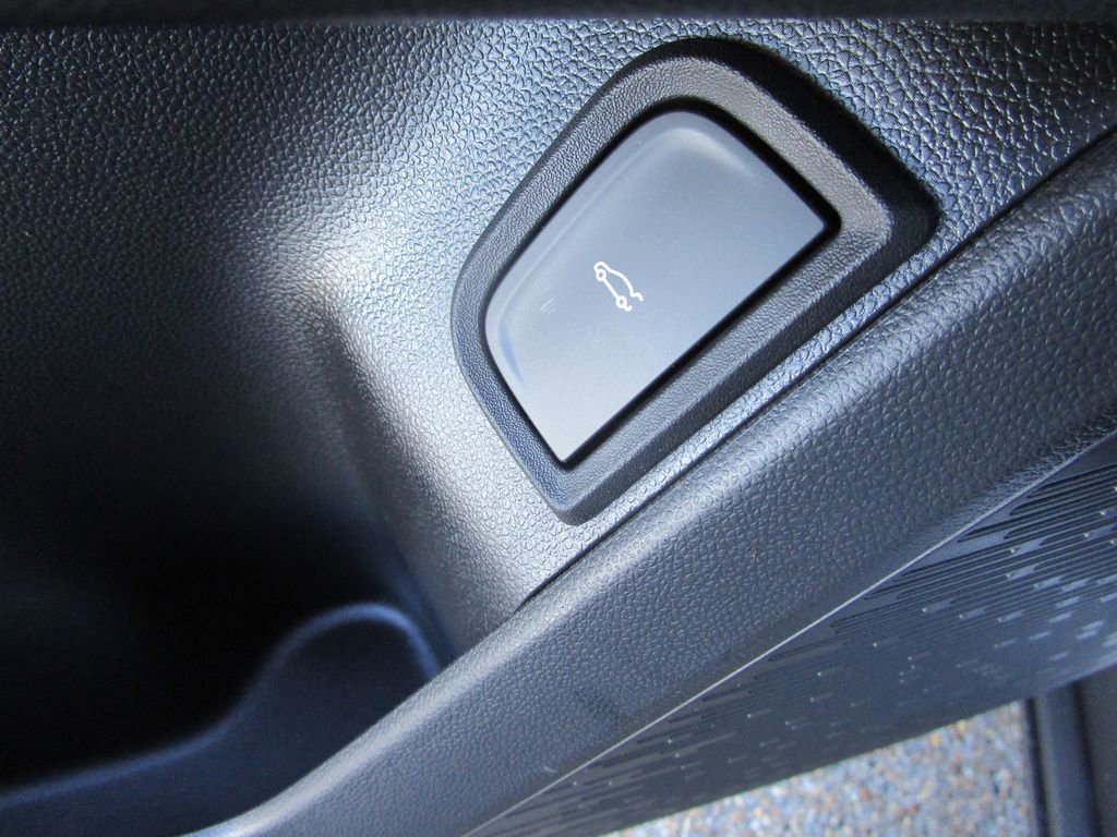 New 2026 Chevrolet Equinox ACTIV w/ Convenience Package III image 28