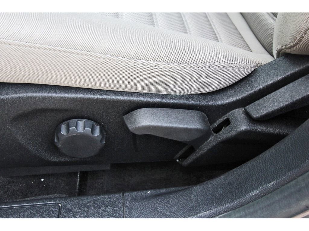 Used 2018 Ford Fusion S FWD image 30