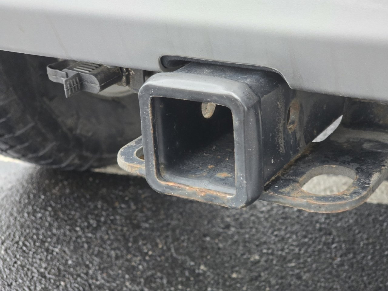 Used 2018 Jeep Wrangler Sahara w/ Connectivity Group image 12