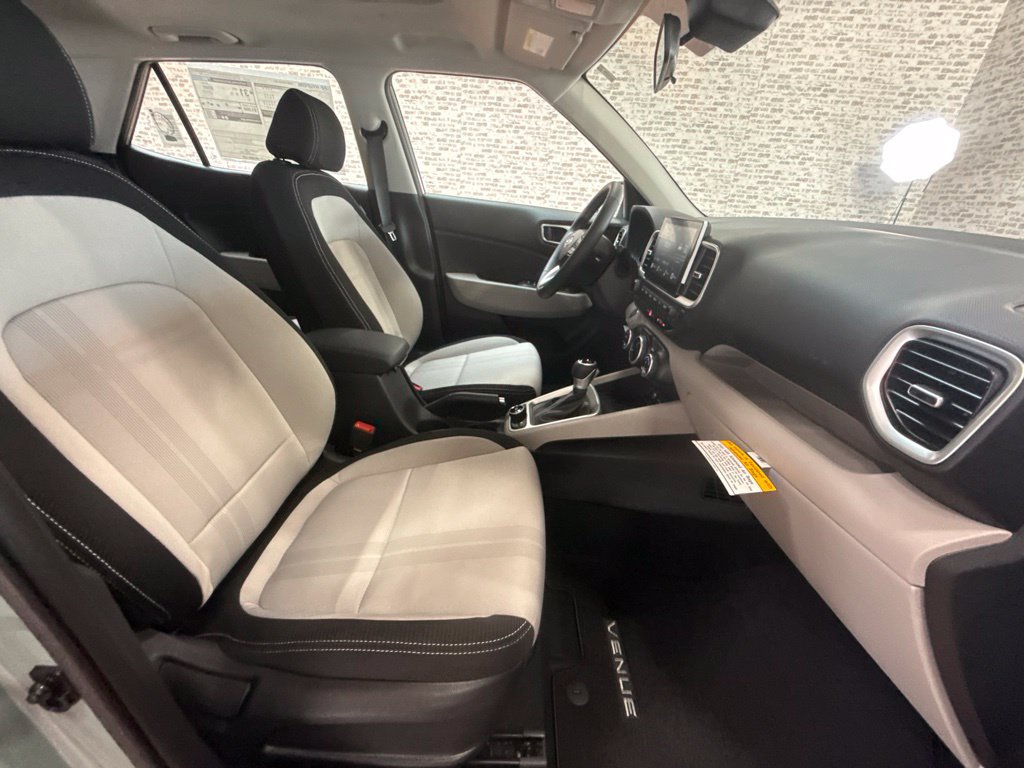 New 2026 Hyundai Venue SEL FWD image 12