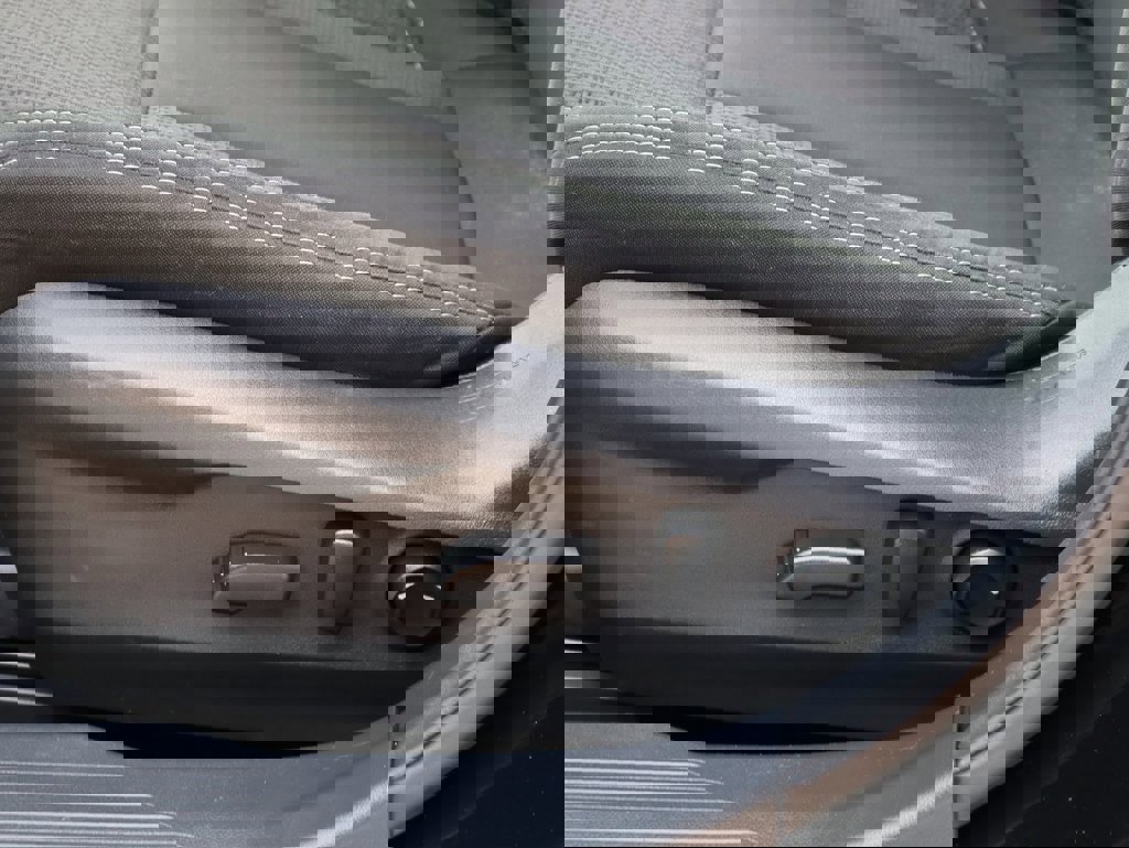 Used 2022 Subaru Outback Premium image 25